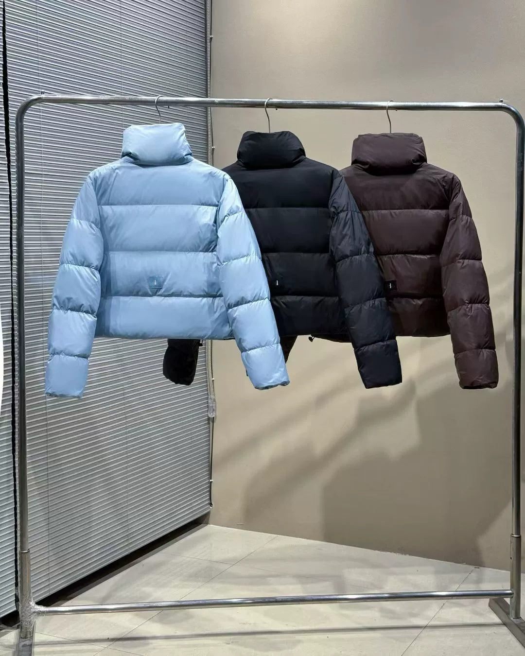 A1020 Rush Puffer Yoga Outfit Women Down Gold Jackets Down Parkas Puffer Coat Outerwear Winter Warm Stand-Collar 3 Colors