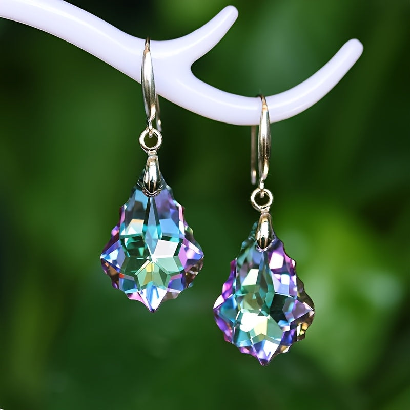 TEMU A Pair Of Exquisite Sparkling Inlaid Artificial Crystal Pendants, With Simple And Luxurious Baroque Leaves, Suitable For Wearing At Parties,
