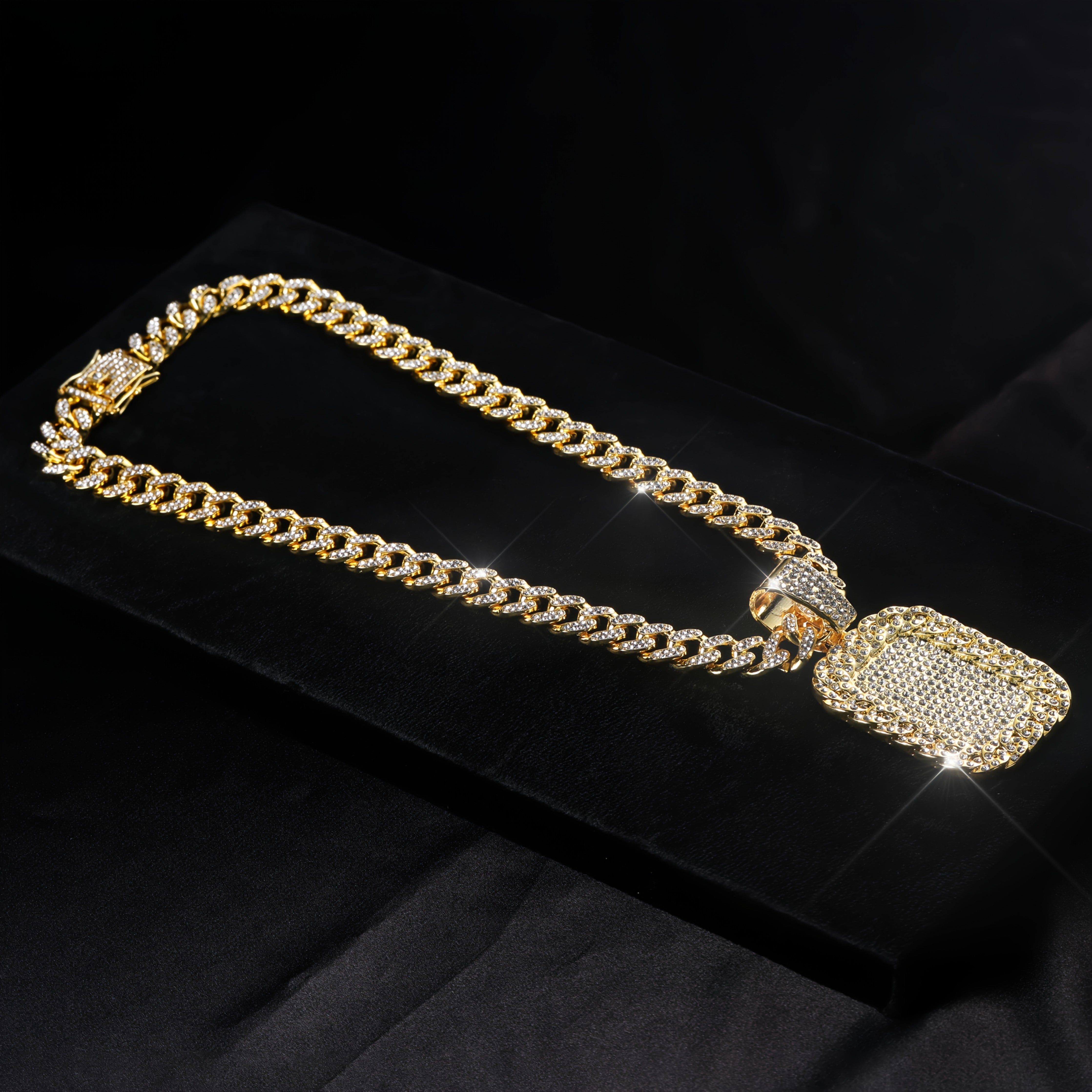 TEMU Men's Cuban Chain Necklace With Golden-tone Cuban Link Pendant & Gift Box - Heavy-duty Interlocking , Golden Color For Casual Attire, Parties,