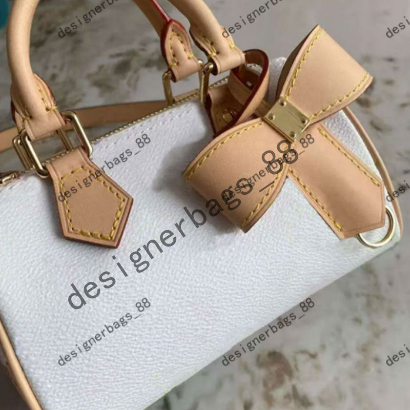 Luxury women&#039;s makeup bag Color purse Shoulder bag Shoulder chain crossbody bag 14CM20CM24CM square bag New Uemura Takashi handbag12