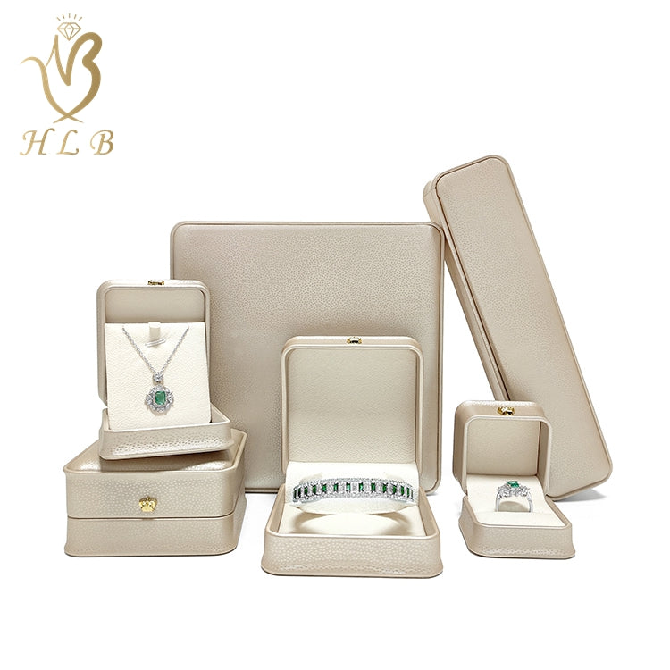 Economical Lightweight Metal Crown-Shaped Jewellery Cases for Efficient Stacking