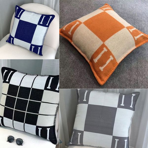 pillow Throw PillowCase Cashmere Designer Pillows Designer Cushion Cover Pillowcase With Core Jacquard 45x45cm 65x65cm Sofa Bed Wool Covers