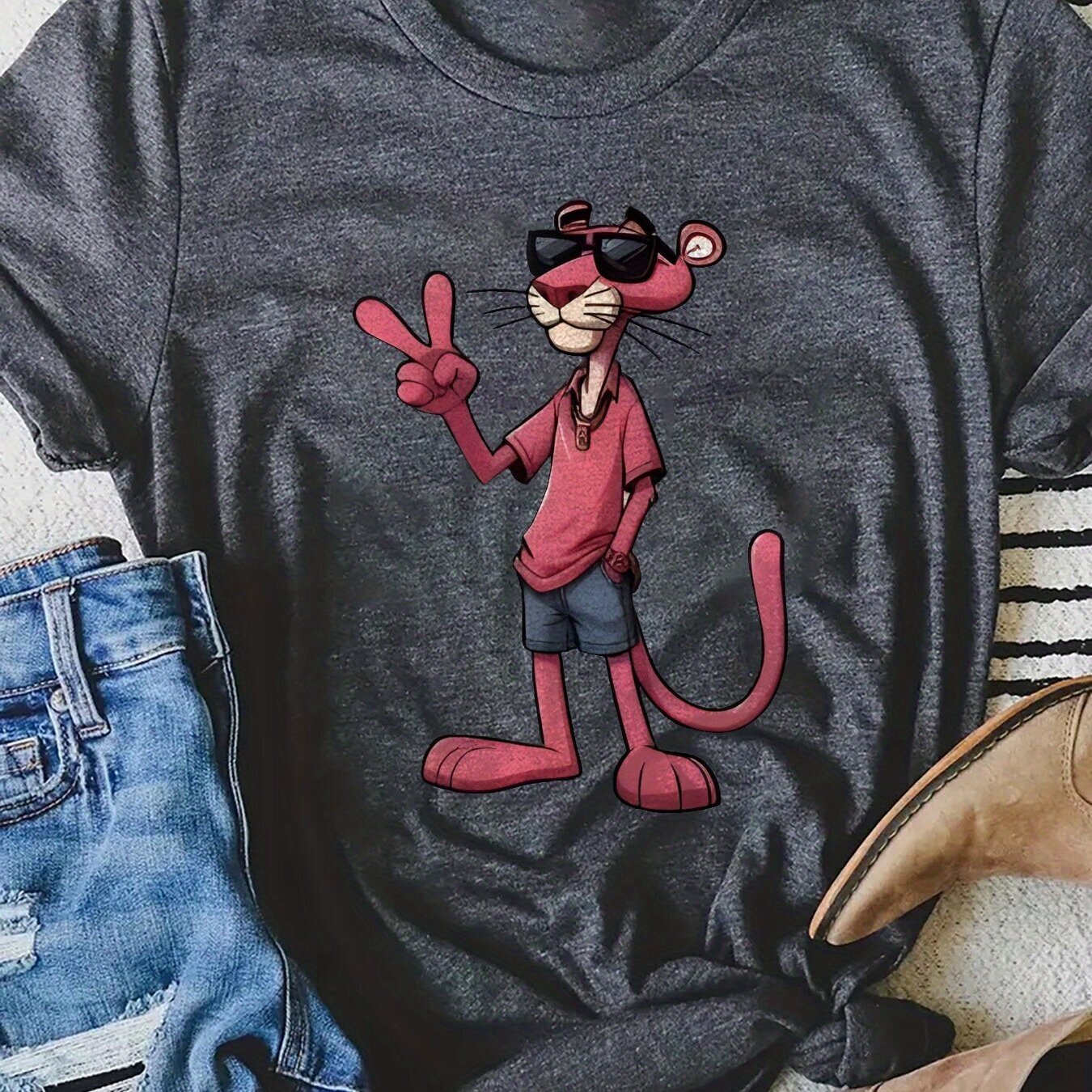 TEMU " Black Glasses" Printed Pattern T-shirt, Short Sleeved Round Neck Casual Top, Suitable For Summer And Spring, Women's Clothing, Suitable As