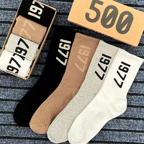 Mens cotton stockings Sports Socks Slippers Women Solid Color white soccer basketball sport stocking vintage letter deodorant sock cheap sen