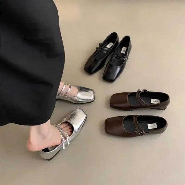 Sapatos de boca rasa de cabeça francesa Sapatos únicos femininos de temperamento francês Soft Mary Jane Shoesxj241223