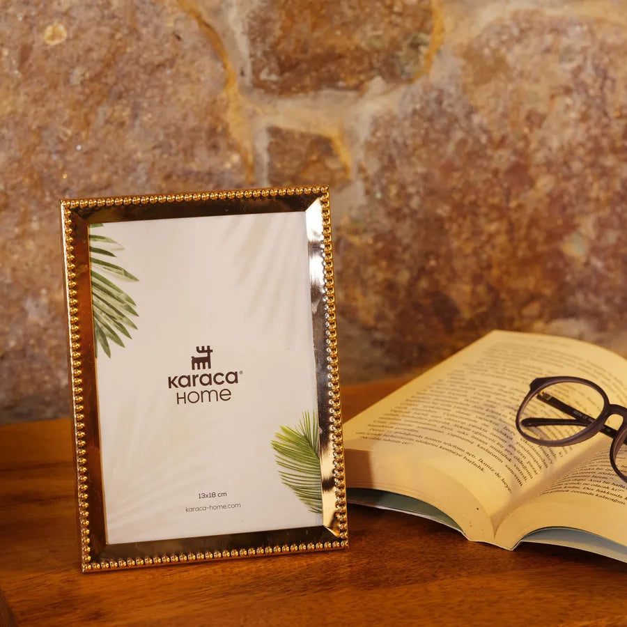 Karaca Home Oliver Photo Frame, 13cmx18cm, Gold