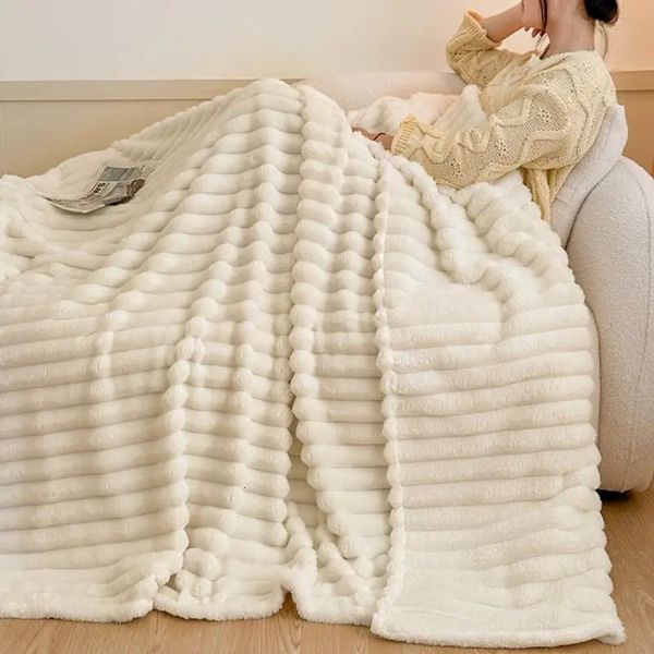 Blanket soft artificial throw blanket warm soft sofa cover solid color thick plaid velvet blanket 241107