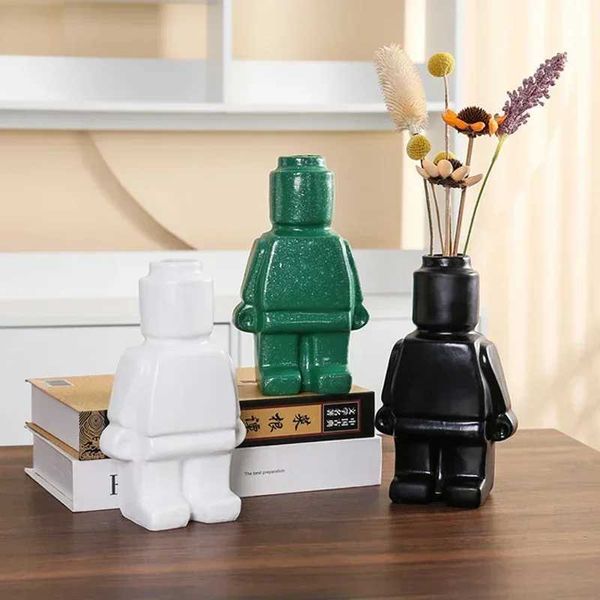 Vases European Resin Statue for Living Room Creative Block Man TV Cabinet Desktop Flower Vase Modern Home Decoration Accessories z241212