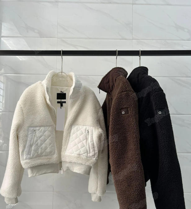 Sports jacket yoga American quick drying yoga suit womens stand collar breathable top outdoor fitness slimming cardigan lambhair hooded short A-0918