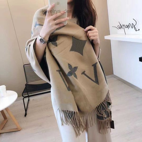 2024 Designer Cashmere scarf women scarves new fashion autumn-winter warm shawl scarf hot clothing collocation