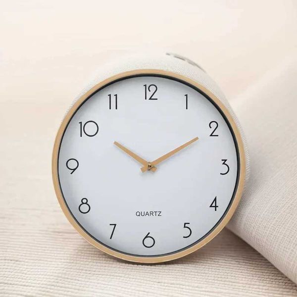 Minimalist Japanese Decoration 12 Inch Quartz Clock Living Room Nordic Silent Wood Grain ClockM240731