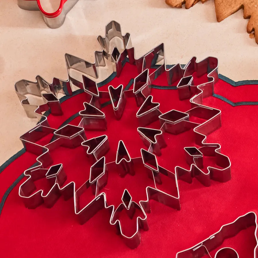 Karaca New Year Christmas Snowflake Stainless Steel Cookie Cutter, 20.5cm, Silver