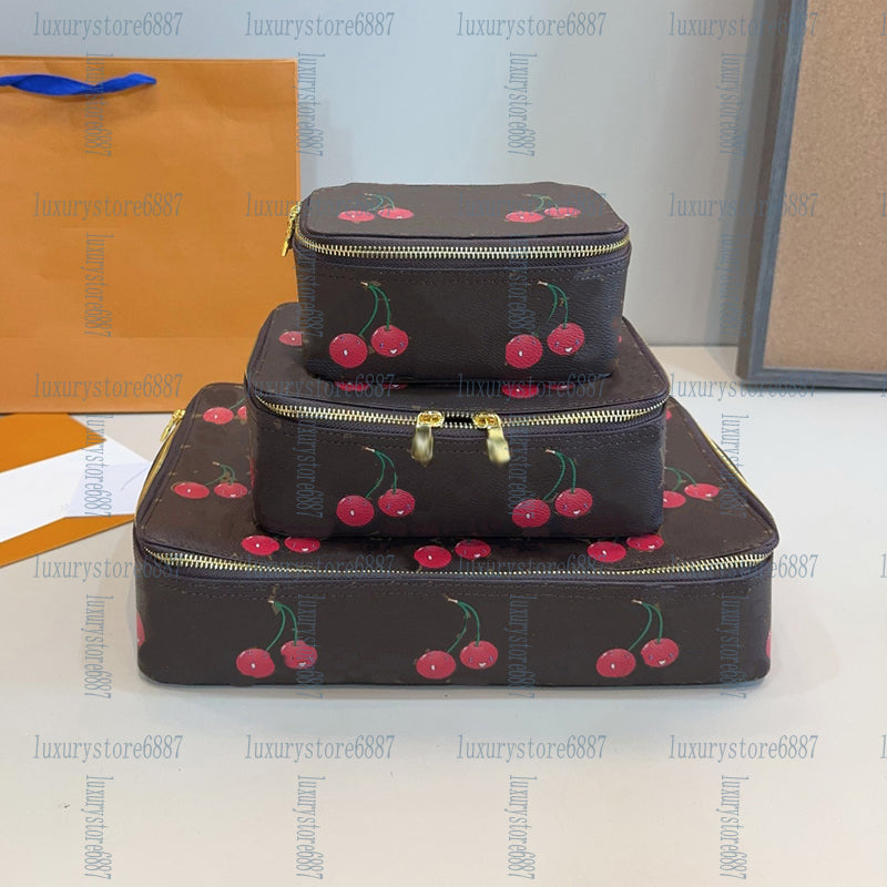 Designer Bag Makeup Bag Luxury Cosmetic bag High Quality Womens Handbag Purse Cowhide travel Storage Bag Toiletry Bag Mini Brown vanity bag designer