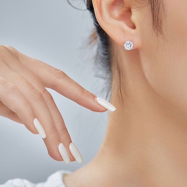 Boucles d'oreilles à tige rondes et plates en laiton et zircone cubique transparent