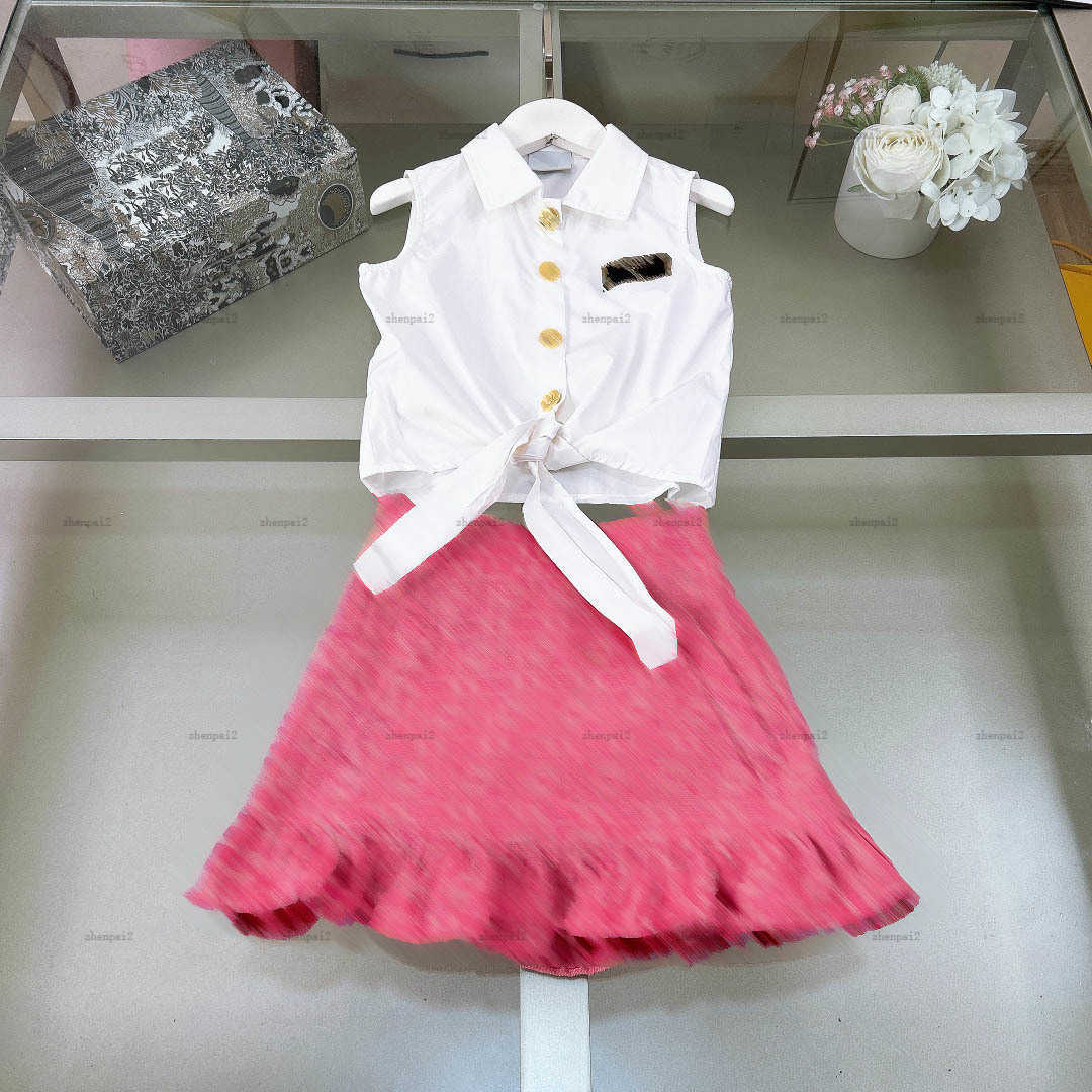 Luxury girls dress summer t-shirt set short sleeved suit baby skirt set kids designer clothes Crew-neck T-shirts and skirts