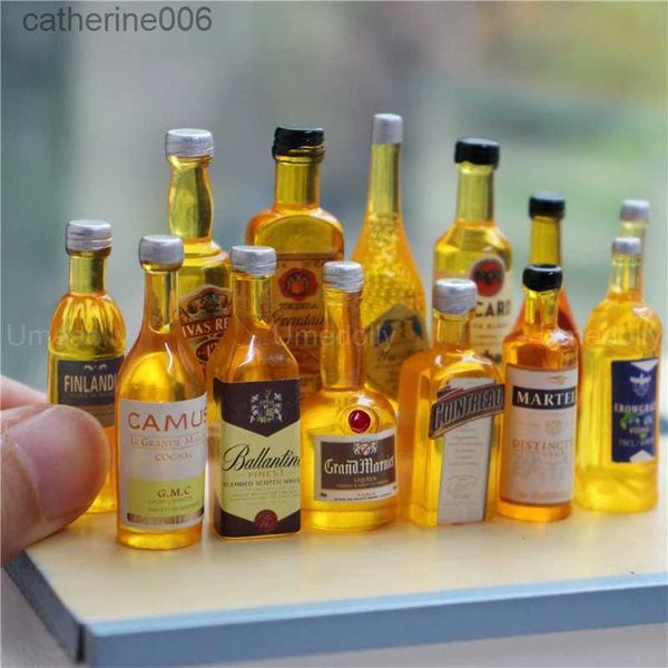 Kitchens 1-6 Scale Assorted Miniature Dollhouse Wine Bottle Mini Doll Drink Food Pretend Play Kitchen Toy AccessoriesL231026