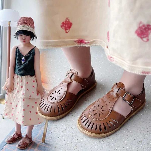 Girls Half Sandals 2024 Spring-Summer UK Snowshoes Childrens Beach Shoes Tailored Childrens Flat Shoes 22-36 Princess Retro W250108