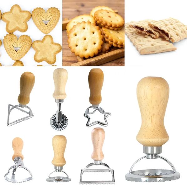 Home Cutter Pasta Press Kitchen Attachment Kit Maker Mold Tool Ravioli Stamp Pastry Wheel Set Cake Mold GG