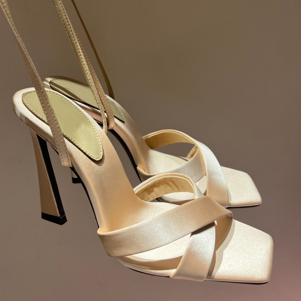 Luxury designer fashion runway new designer shoes Silk satin ankle wrap stiletto sandals Party Evening shoes Bride wedding shoes Leather soled women