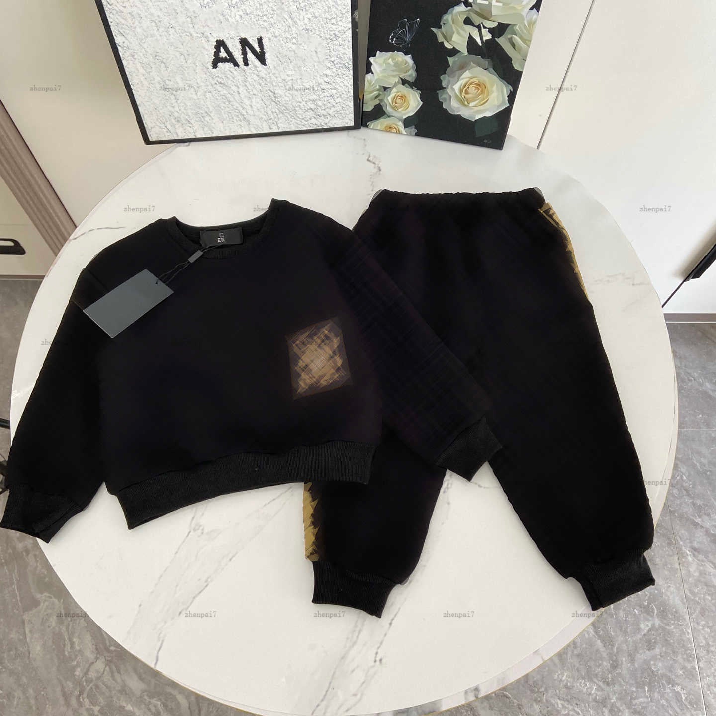 Top baby Tracksuits Autumn hoodie set kids designer clothes Round neck sweatshirt and sweatpants A875X24N214