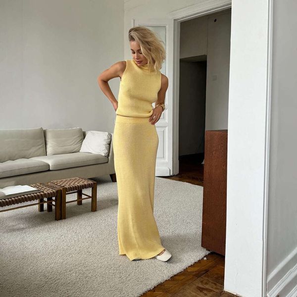 Green French two-piece set cool and cute knitting high neck vest skirt suit women design feeling summer