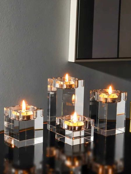 4-20CM Fashion Luxury Candle Holders Solid Crystal Clear Square Glass Tealight Candlestick for Wedding Home Decor Hotel Supplies Y240823