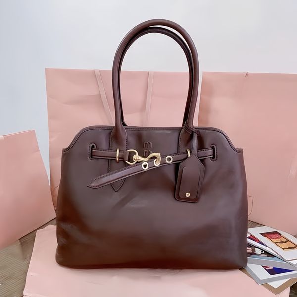 Womens Mens Aventure Nappa leather tote bag Vintage Designer shoulder city bag Fashion Luxury handbag Top handle black brown pochette crossb