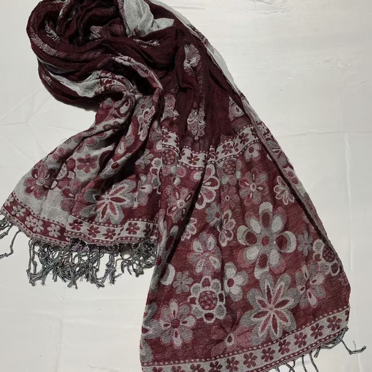 T520 new autumn and winter all-match ethnic cashew silk scarf tassel bubble scarf