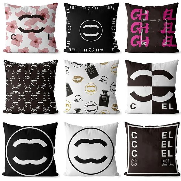 Luxury Letters Throw Pillowcase Cashmere Designer Cushion Throw Pillow Letter Logo Pillow Cover Sofa Decoration Cushion Pillow Core Removabl