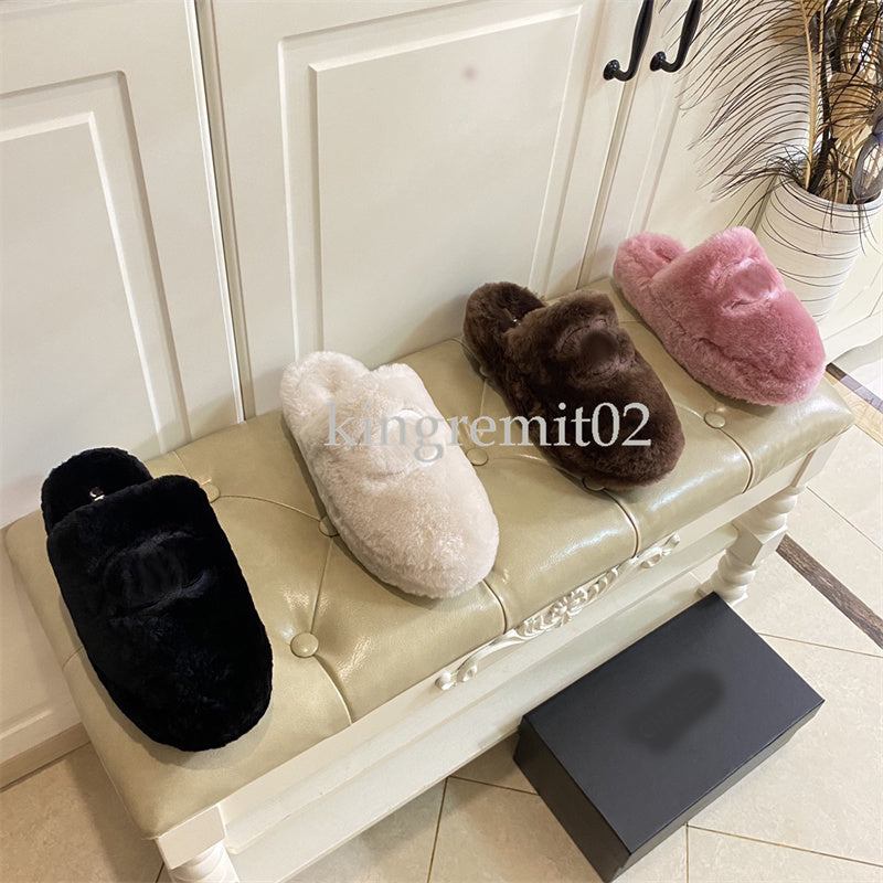 Designer Slippers Wool Sandals Women Shoes Winter Fur Fluffy Furry Warm Sandals Comfortable Slides Flat Slipper