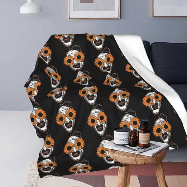 Blanket Sunflower Sunglasses Horror Clown Movie Art Terrifier Blanket Soft Flannel Throw Blanket Bedding for Bed Living room Home Sofa Z2410