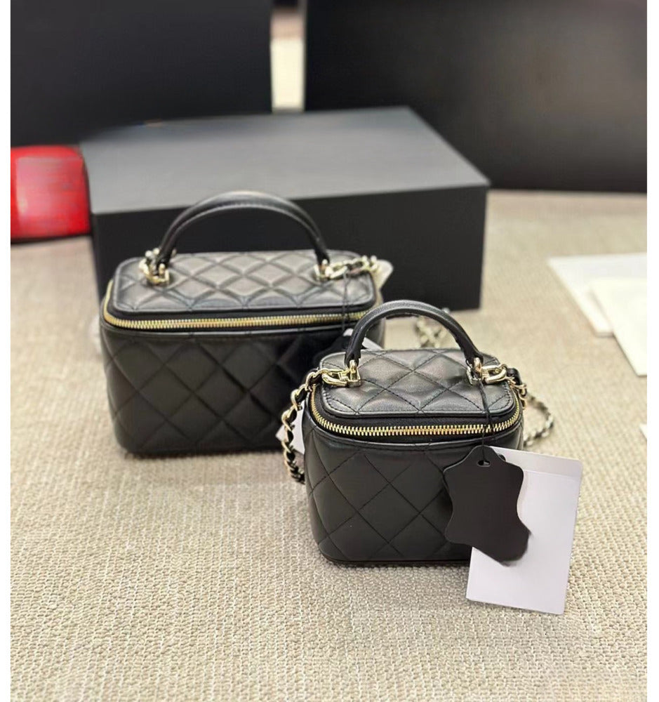 Black Womens Vanity Box Designer Bags Top Handle Totes Quilted Chain Crossbody Shoulder Cosmetic Caid Lipstick Holder Mini High quality