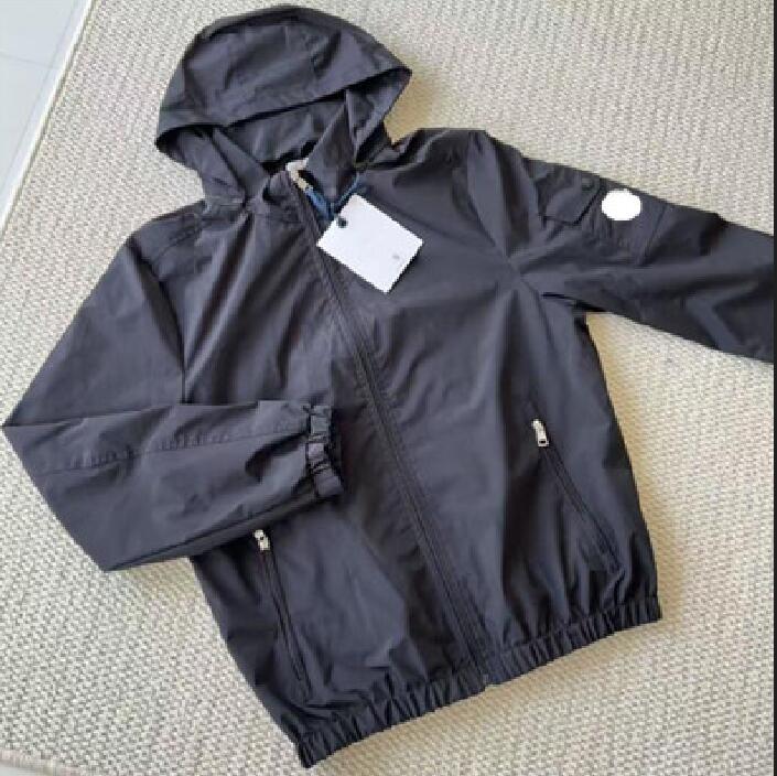 Jacket windbreaker mens designer Outdoor Jackets designer Mens brand Windbreaker hooded Coats With badge Man Women Coat spring autumn Outerwear
