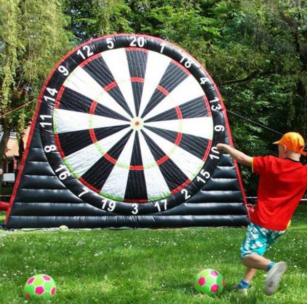 Outdoor games 4 Meter Height Huge Inflatable Dart Board Soccer Game Football goal target With Air Blower 6pcs balls Sports