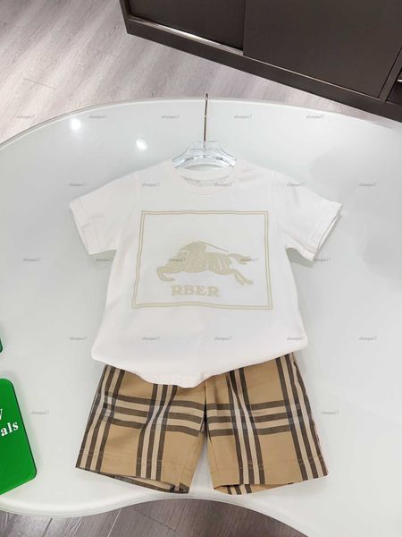 Top baby T-shirt set Summer tracksuits boys girls Short sleeved suit kids designer clothes Animal print short sleeves and plaid shorts