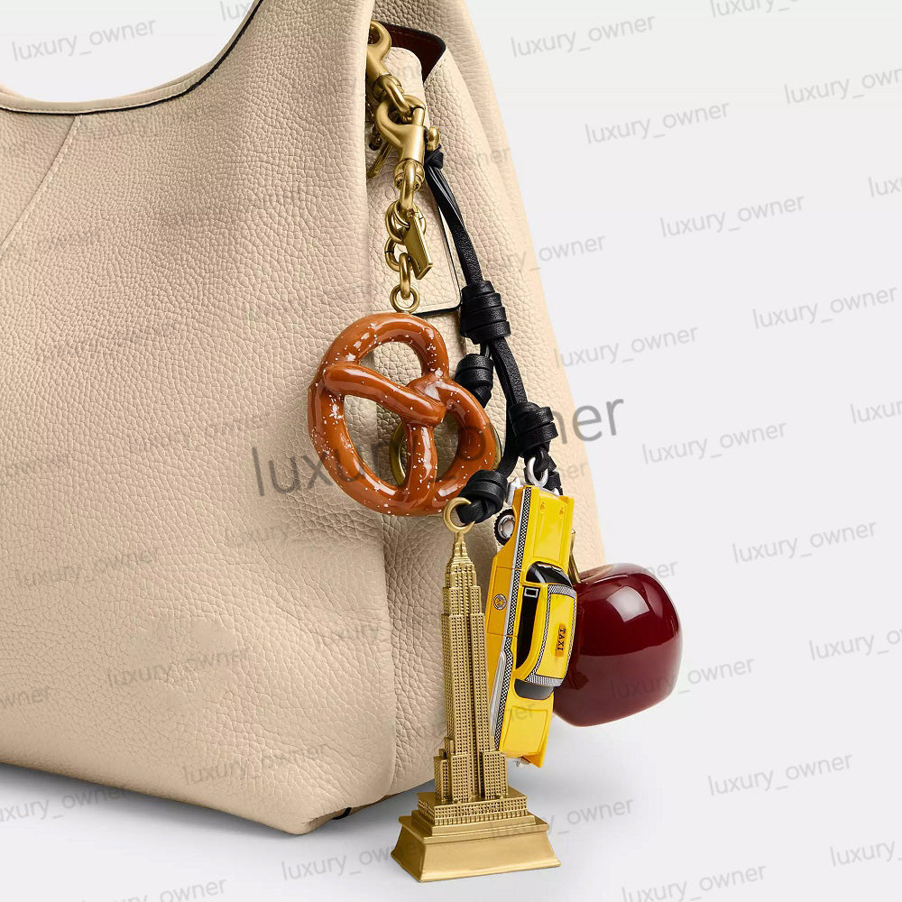 Designer bag Small Pretzel charm Keychain gold finish looped strap palladium Anagram dice Style Ring Keyring Hangings key chain women Lanyards Keych