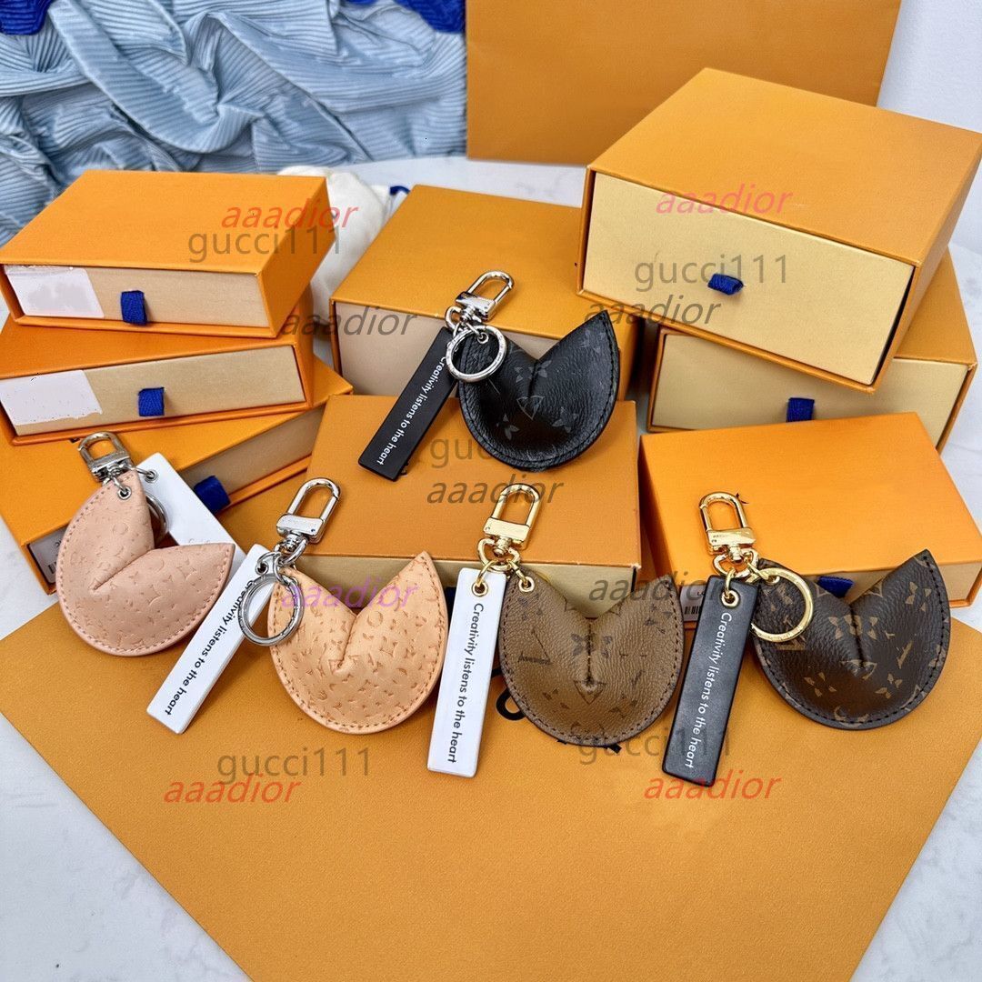 lvkeychainly with Box Fortune Cookie Bag Hanging Car Keychain Flower Charm Jewelry Women Men Gifts Fashion PU Leather Key Chain Ac louisliness vuitt
