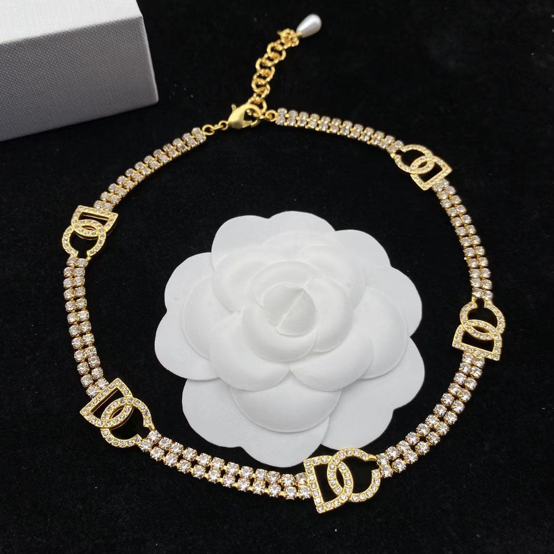 Luxury Designer Diamond Crystal Chokers Necklaces Women&#039;s Fashion delicate short necklace for women&#039;s wedding party birthday gift jewelry