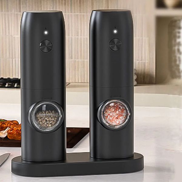 Rechargeable salt and pepper grinder set with USB charging base adjustable automatic electric spice LED one handed milling cutter kitchen to