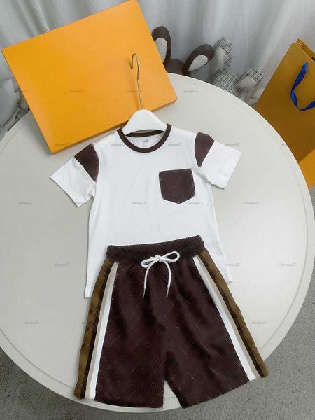 Luxury baby T-shirt set Summer two-piece child tracksuits kids designer clothes Gold chain decoration Short sleeved and shorts