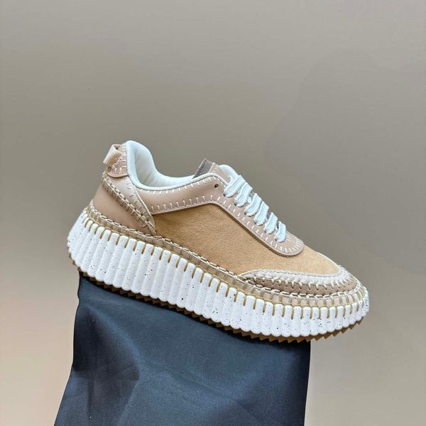 Spring Autumn New Round Round Toe Women Shoes Lace-up Couro genuíno de baixo grosso Casual Casual Atos de Mujer Hot