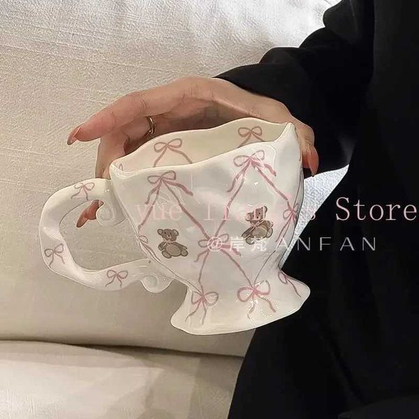 Mugs Bow Teddy Bear Ceramic Cup Original Super Cute Breakfast Coffee Cup Pink Coffee Cup Handheld Coffee Cup Q241011