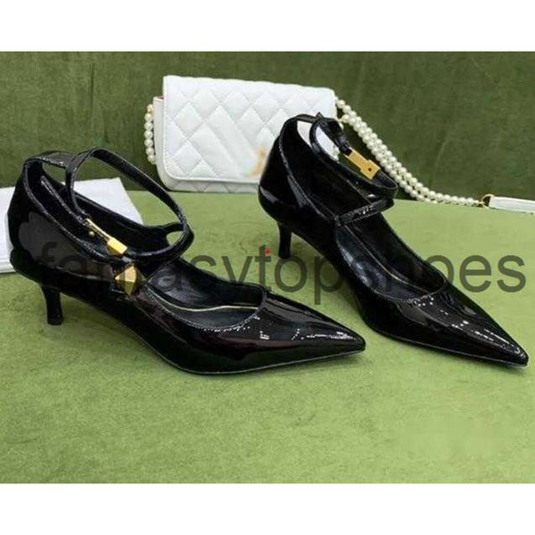 Valentines V-buckle VT Valentine Pumps Women Shoe Brand Platform High Heels Dress Wedding Sandals