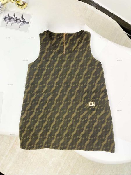 Classics Girls dress princess dress Sleeveless design baby skirt kids designer clothes Embroidered logo decorated pockets baby dress