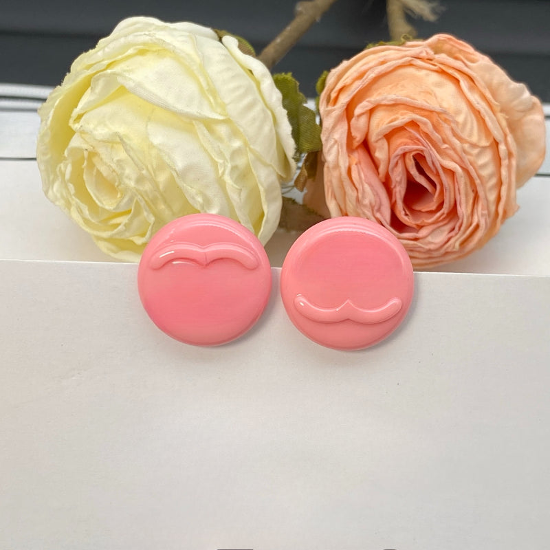 Brand Designer Earrings Simple Round Letter Earrings Available in Multiple Colors Suitable for Daily Wear