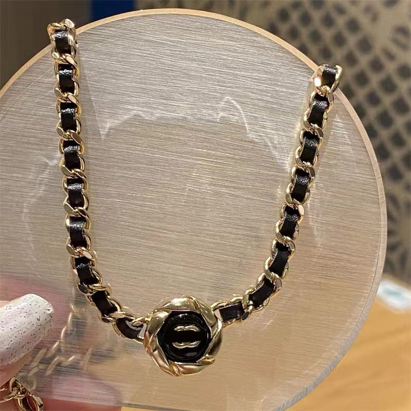 Luxury Fashion Designer Chokers Necklaces Women 18K Gold Plated Faux Leather Stainless Steel Letter Pendant Necklace Chain Jewelry Accessories 20sty