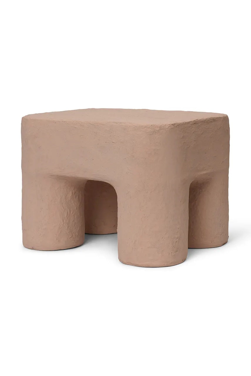 Stolček ferm LIVING Podo Stool roza barva