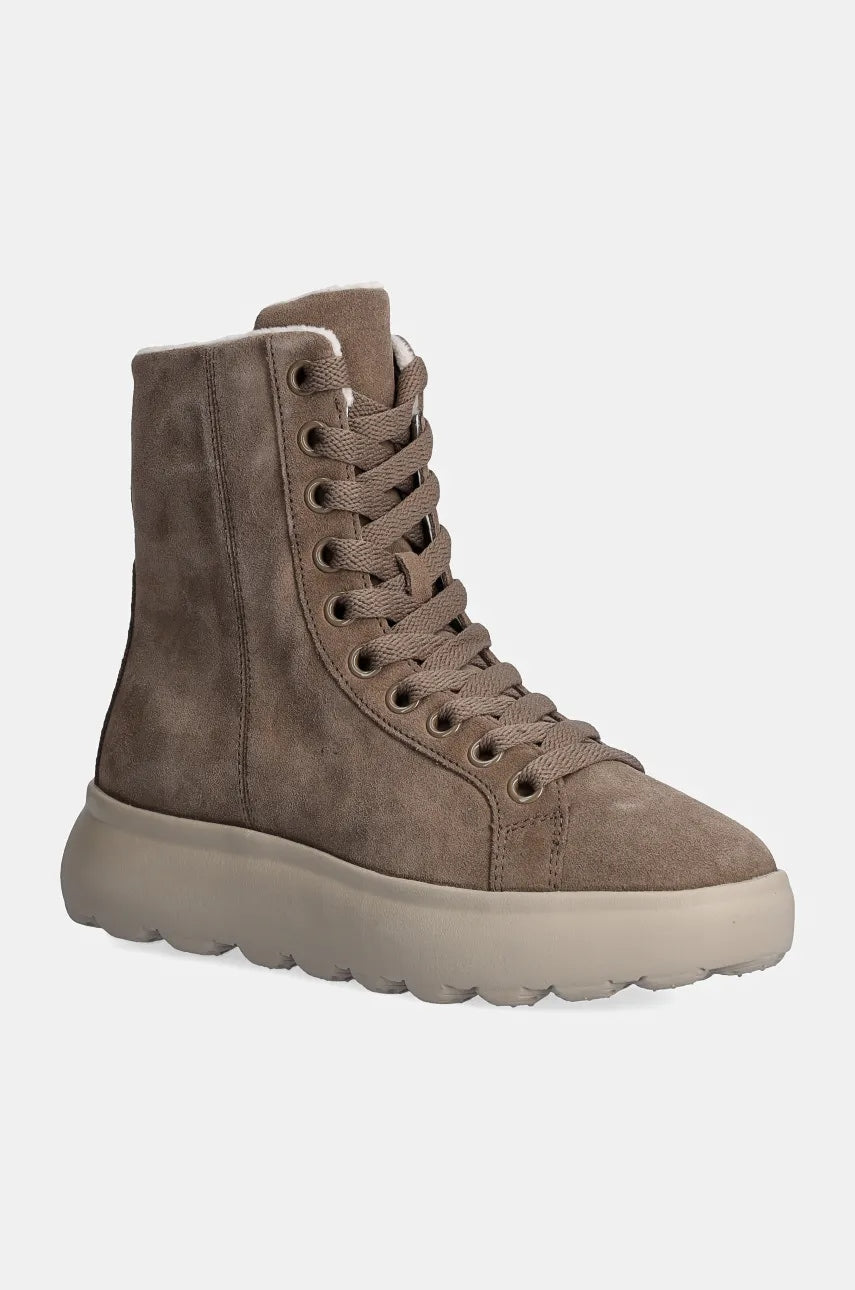 Gležnječe od brušene kože Geox D SPHERICA EC4.1 za žene, boja: bež, ravni potplat, s toplom podstavom, D36TCD 00020 C6029