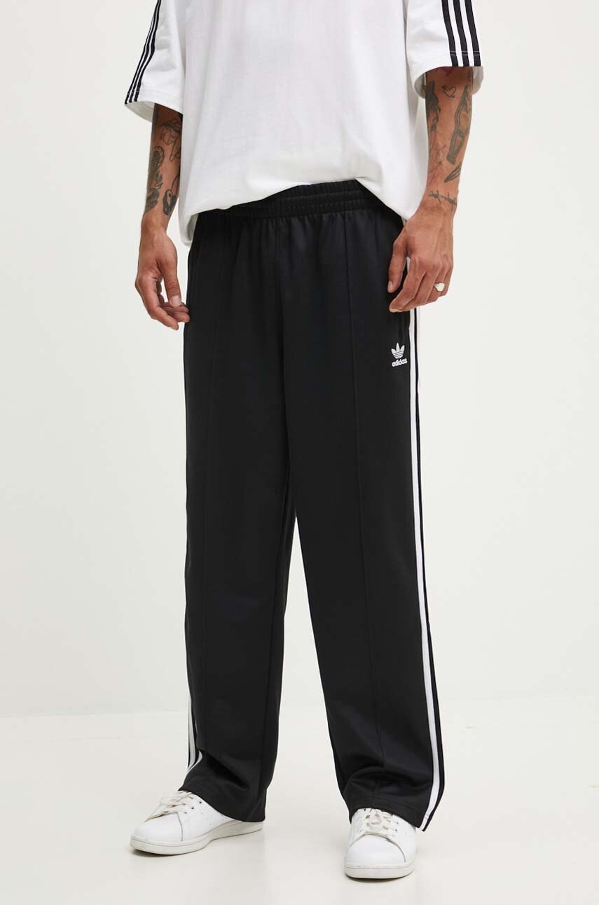 Hlače adidas Originals Adicolor Baggy Fit Firebird Pant moške, črna barva, IZ4801