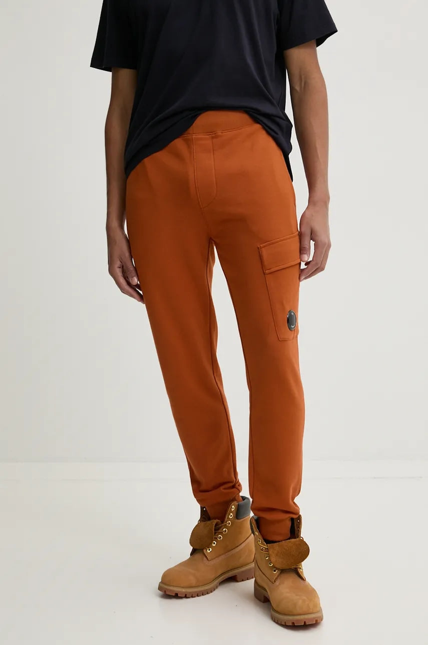 Bombažen spodnji del trenirke C.P. Company Diagonal Raised Fleece Cargo Sweatpants oranžna barva, 17CMSP017A005086W